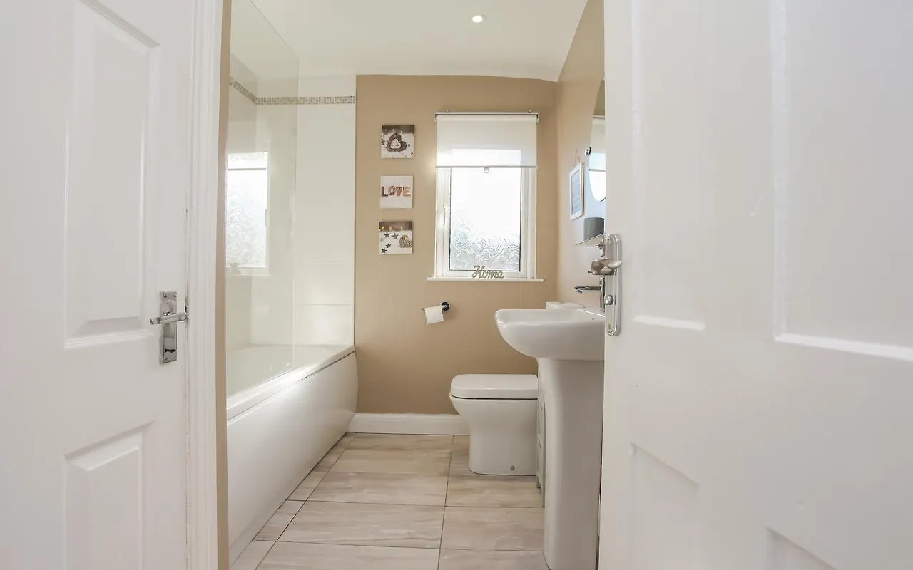 Donegall Avenue - Serviced Accommodation ベルファスト
